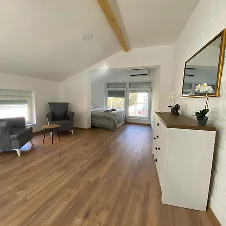 Stab 1 Centre * Belgrado